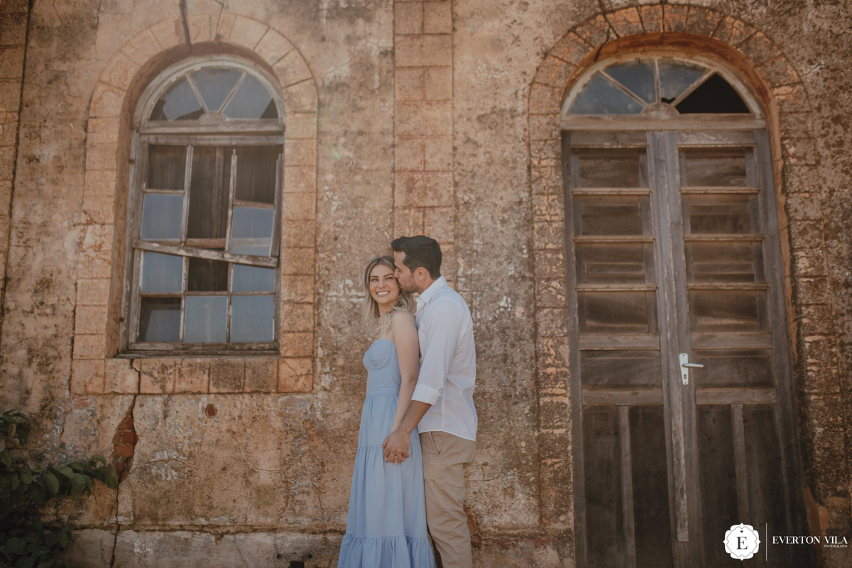 Inspiração de ensaio casal em ruinas 