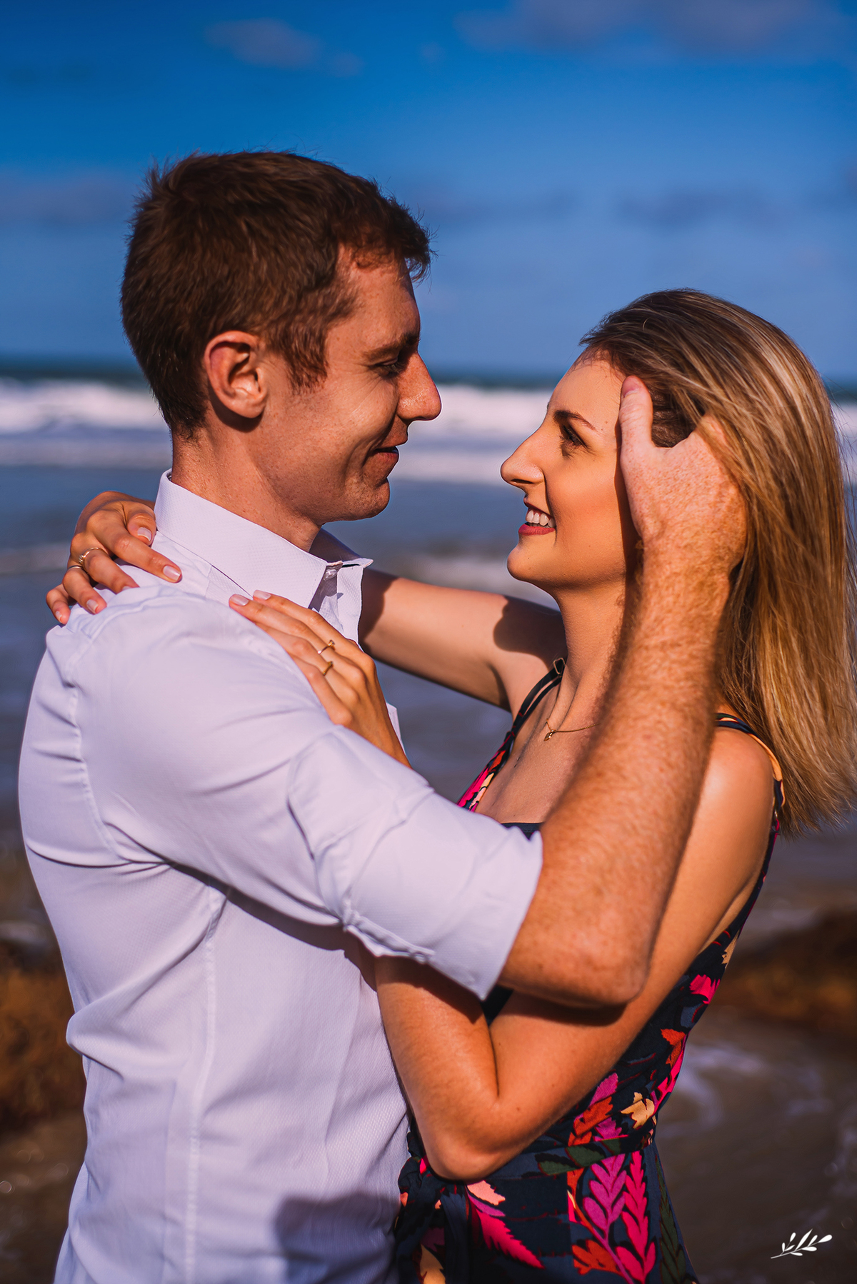 Ensaio casal; ensaio na praia; ensaio casal externo; praia sissial; pré casamento; pre wedding.