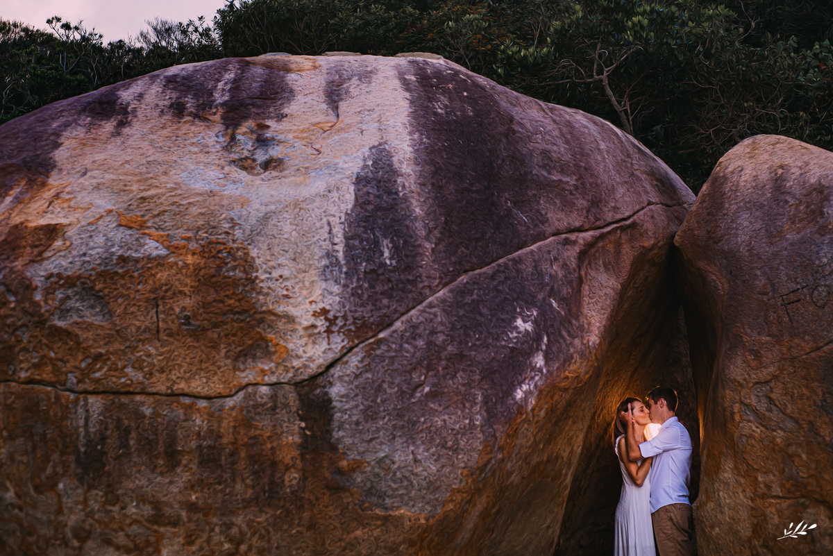 Ensaio casal; ensaio na praia; ensaio casal externo; praia sissial; pré casamento; pre wedding.