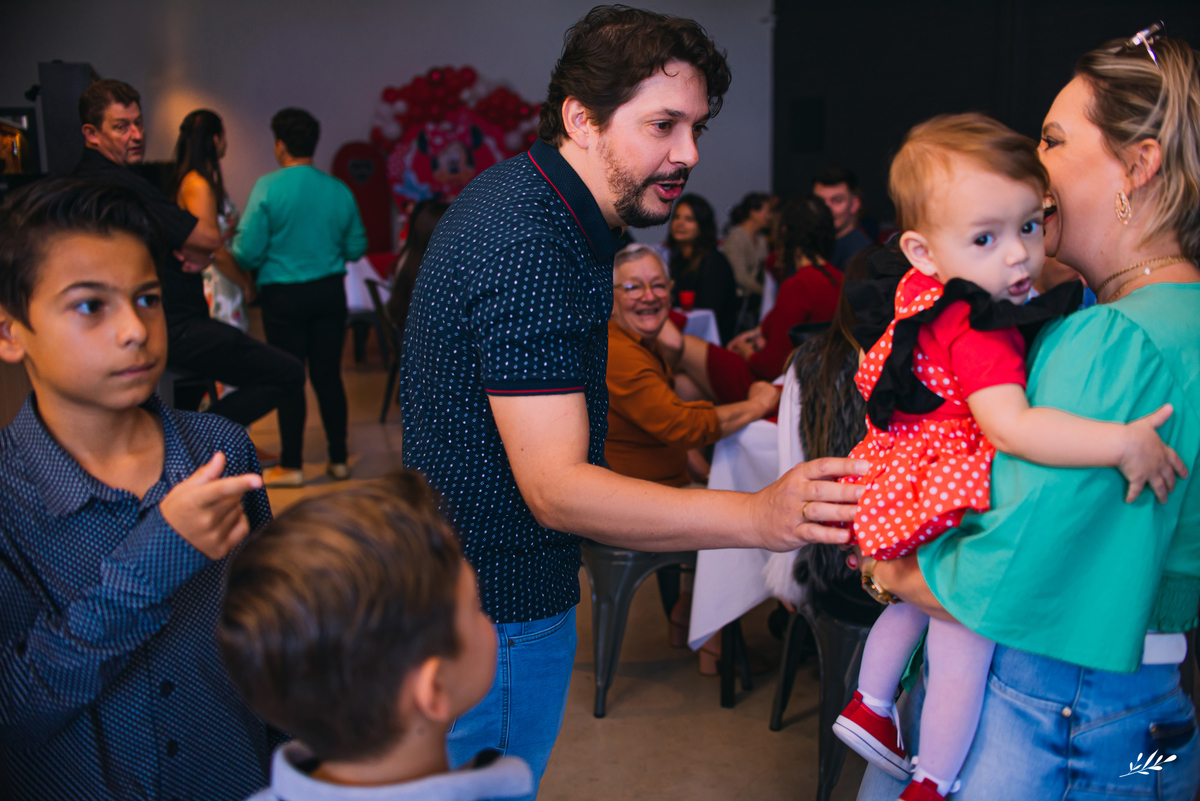 aniversário infantil; aniversário um aninho; primeiro aninho; aniversário; minnie decoração; aniversário menina; bate palma Taquara RS.