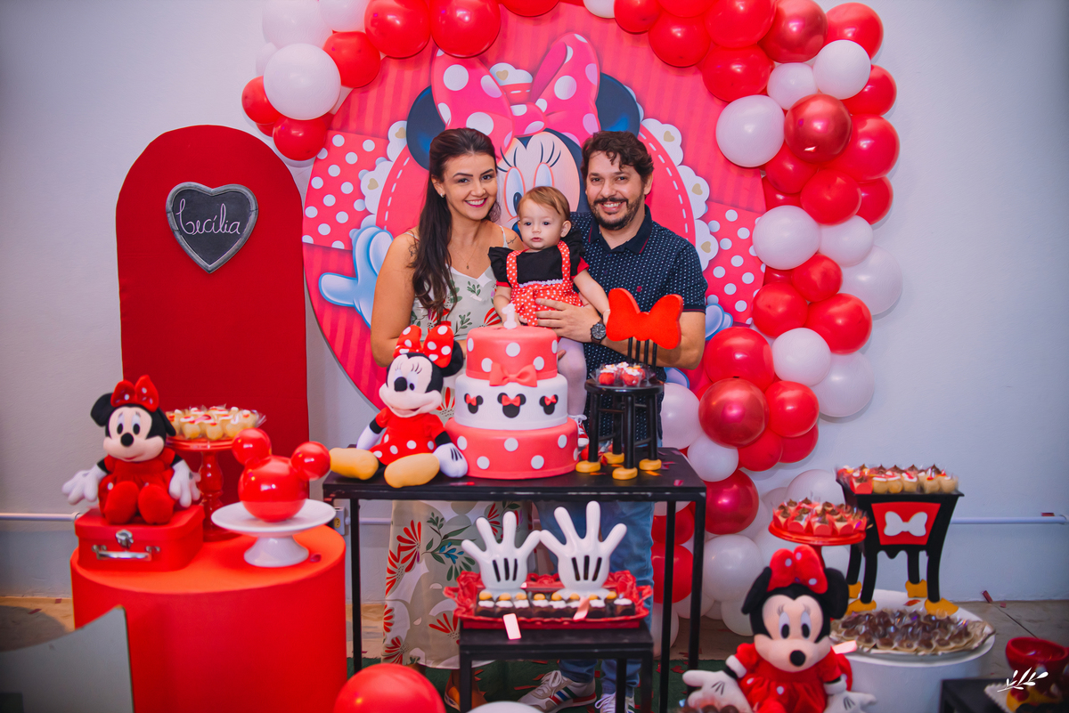 aniversário infantil; aniversário um aninho; primeiro aninho; aniversário; minnie decoração; aniversário menina; bate palma Taquara RS.