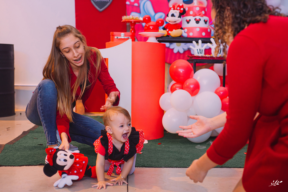 aniversário infantil; aniversário um aninho; primeiro aninho; aniversário; minnie decoração; aniversário menina; bate palma Taquara RS.