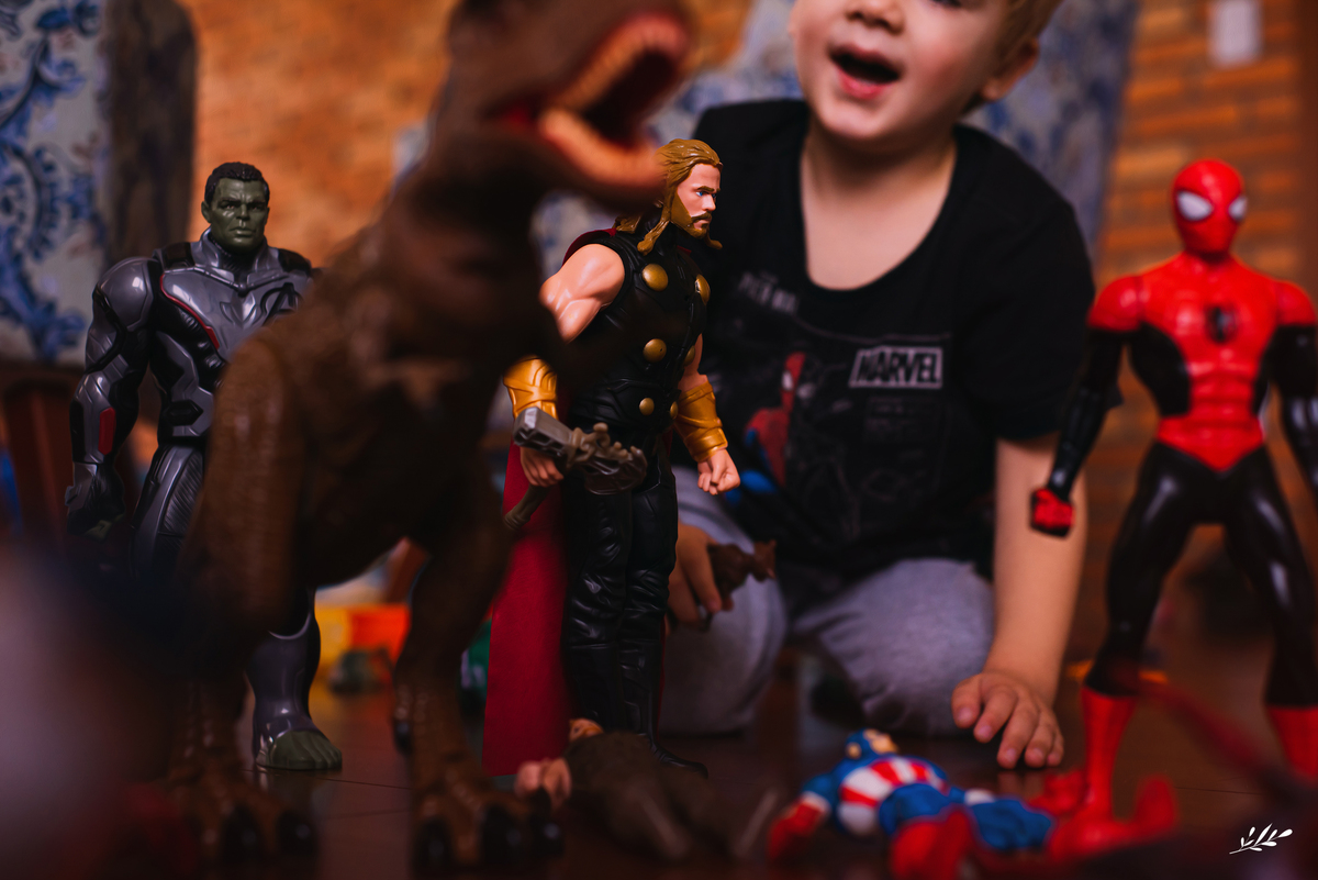 ensaio infantil; ensaio menino; ensaio 4 anos; ensaio em casa; ensaio homem aranha.