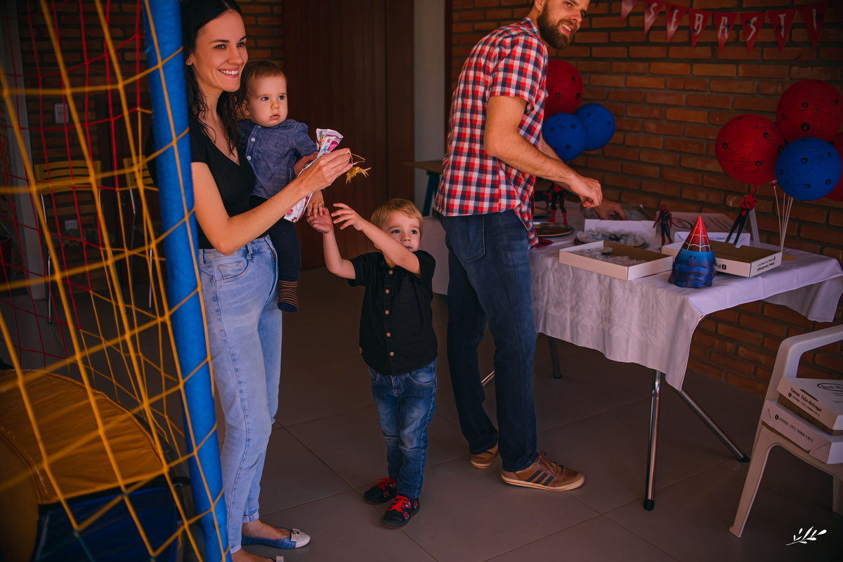 aniversário infantil; aniversário homem aranha; aniversário menino; aniversário em casa; aniversário 4 anos.