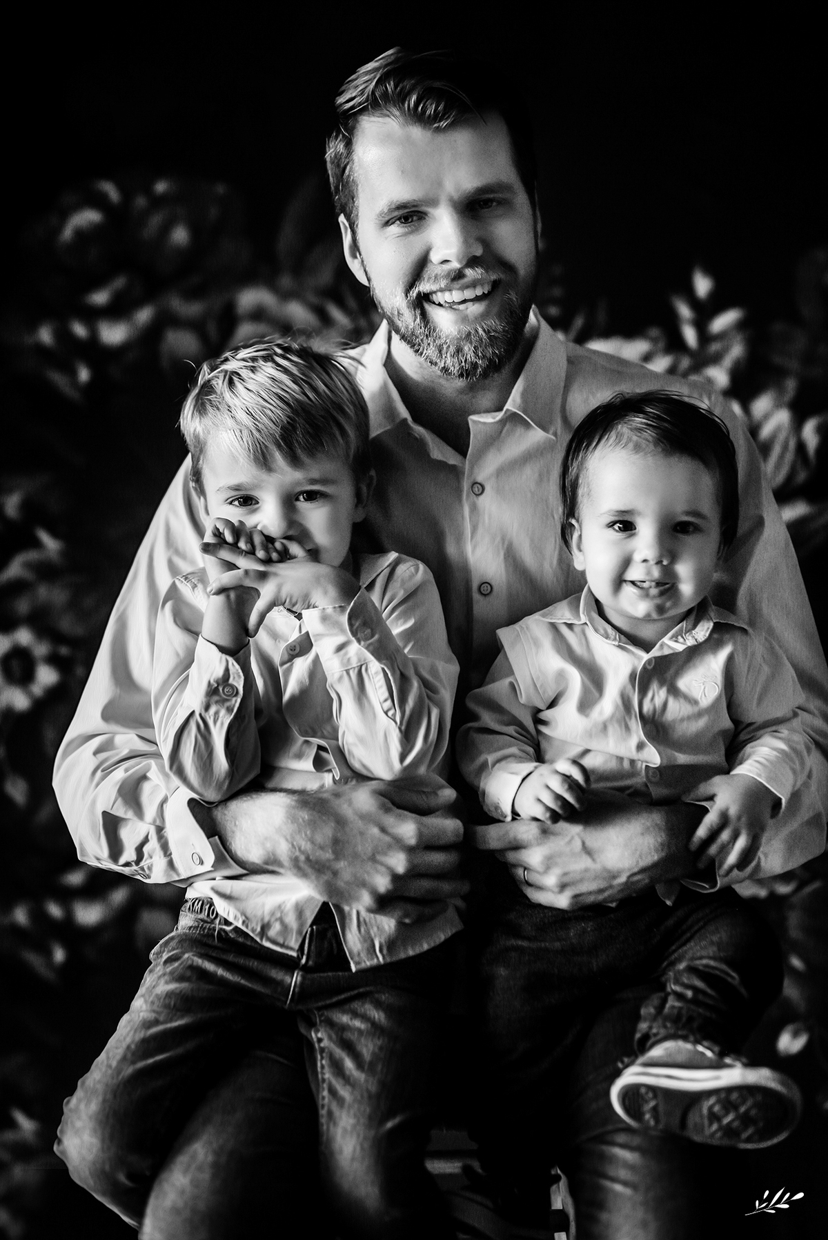 ensaio dia dos pais, ensaio pai e filho; pai e filhos; pai de meninos; pai de dois; pai de três; ensaio estúdio; ensaio em casa.