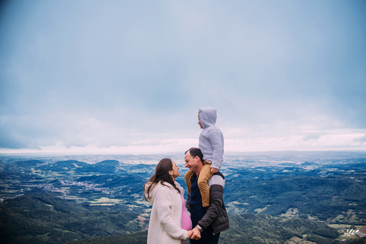 ensaio gestante; ensaio grávida; ensaio em rolante; rs; ensaio morro grande; ensaio ar livre; ensaio externo; às espera de bernardo; 8meses.