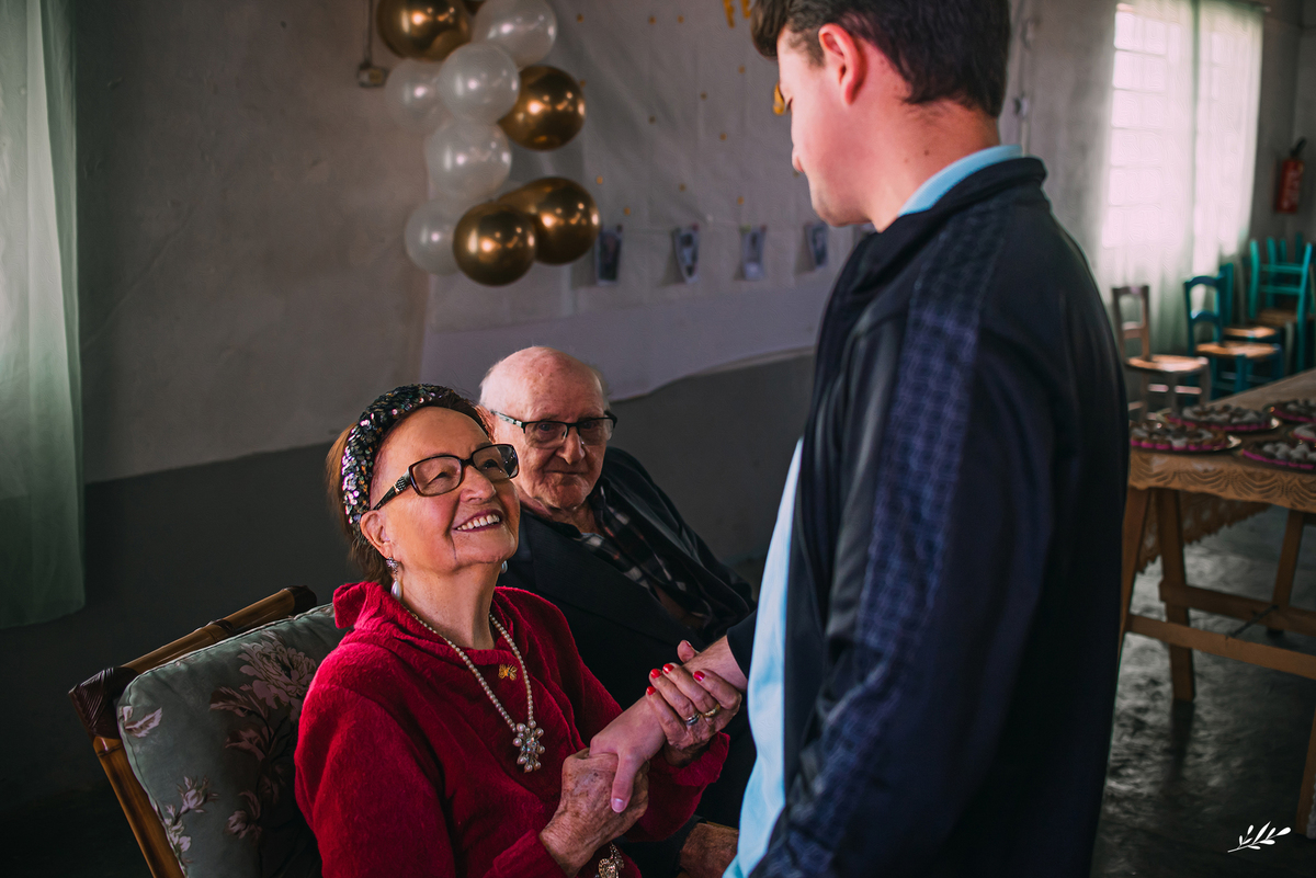 90 anos; aniversário de 90; ensaio melhor idade; ensaio Rainha da melhor idade;  festa de 90 anos. 