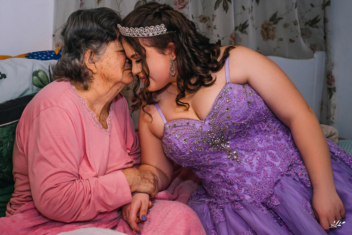 15 anos; aniversário 15 anos; debutante; vestido roxo.