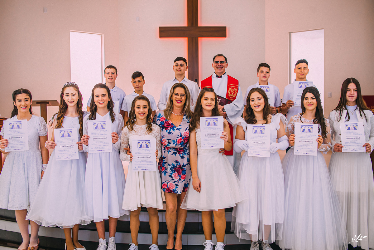 confirmação luterana; igreja luterana.