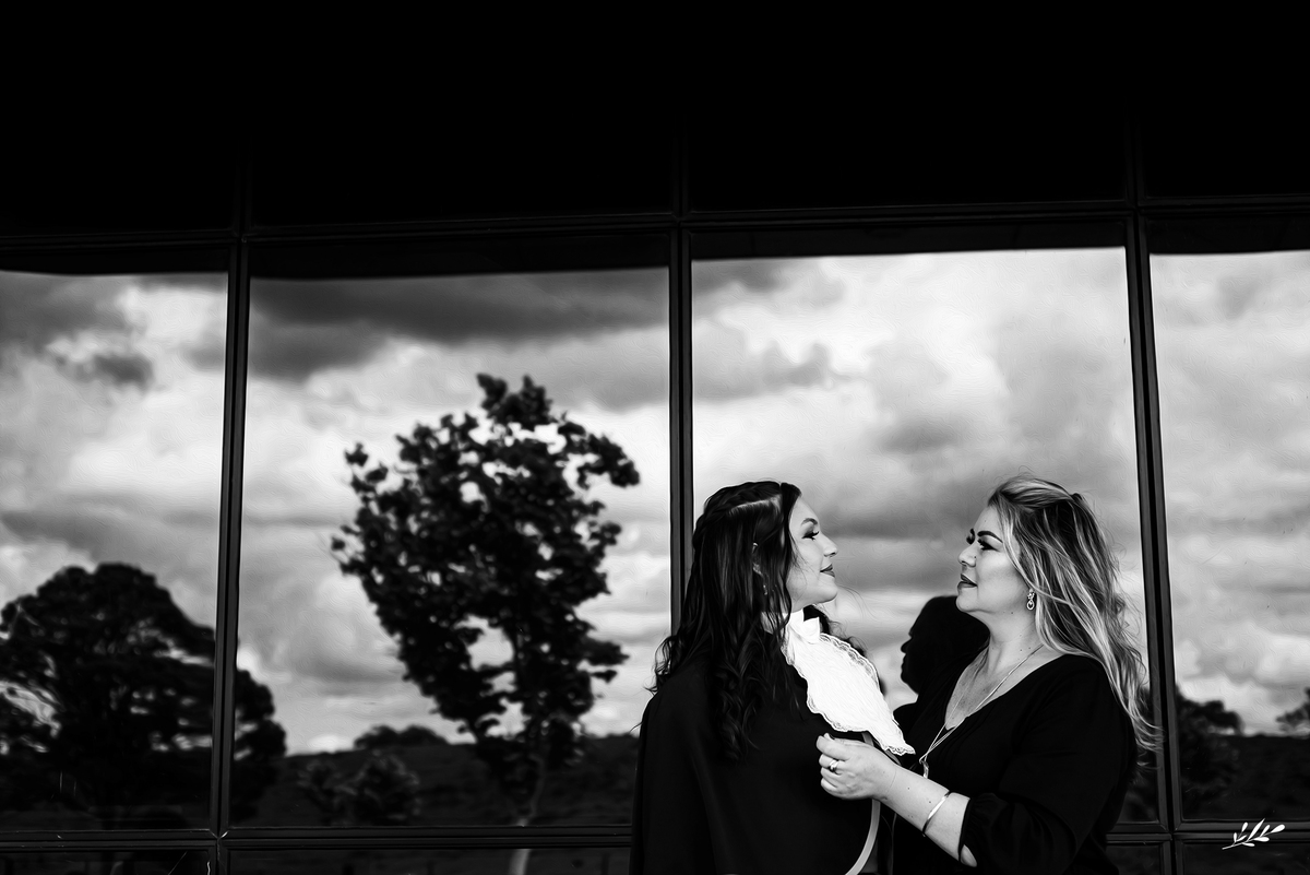 Prova de toga; ensaio formatura; ensaio formanda; ensaio formanda com família; ulbra Canoas.