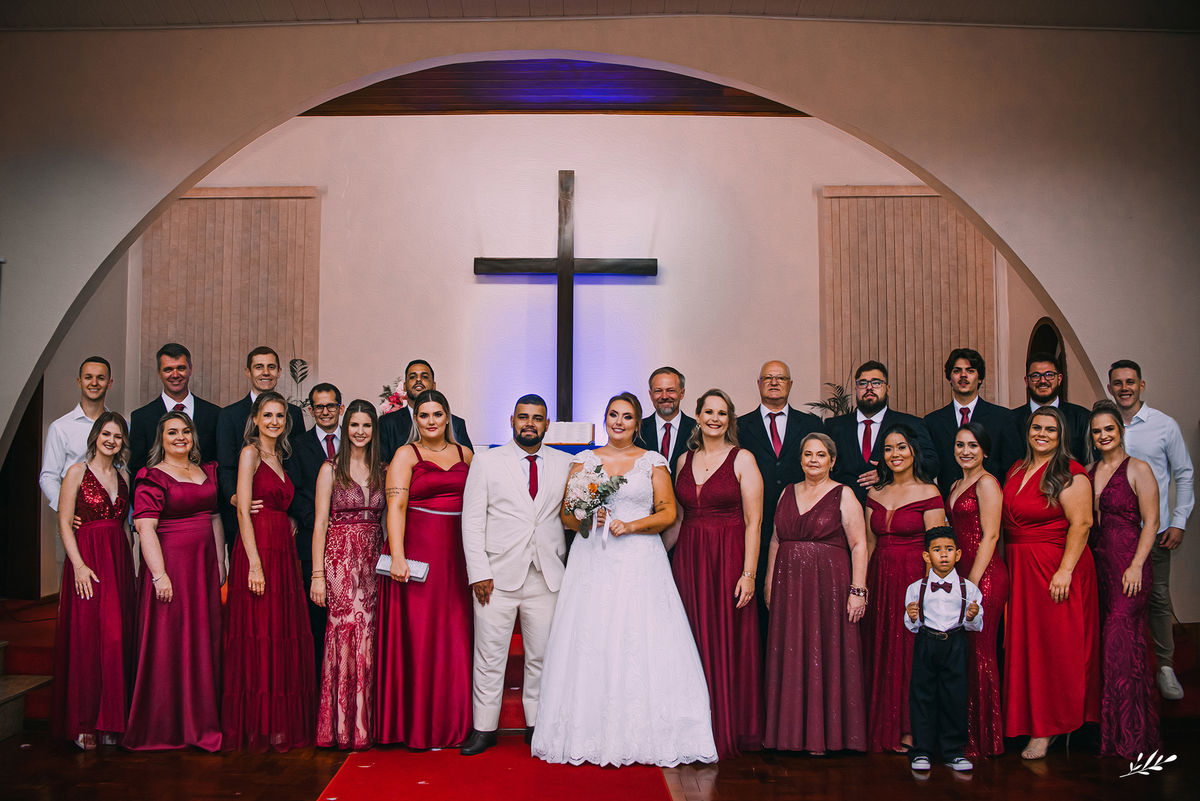 casamento; casamento luterano; casamento igreja; casamento em três coroas; noiva entra com a mãe.