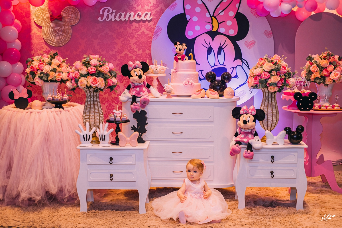 Aniversário infantil; aniversário menina; um ano; primeiro aninho; aniversário minnie; for kids espaço de festa São Leopoldo.