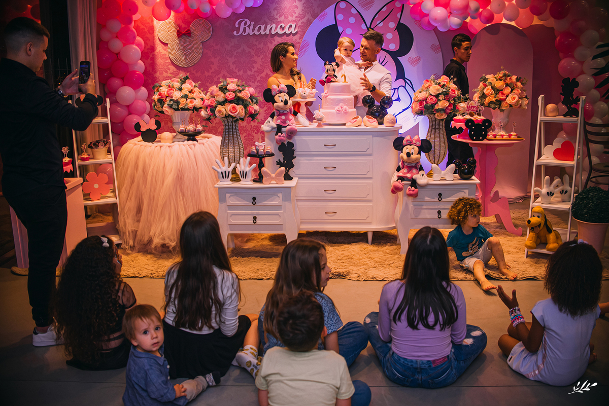 Aniversário infantil; aniversário menina; um ano; primeiro aninho; aniversário minnie; for kids espaço de festa São Leopoldo.