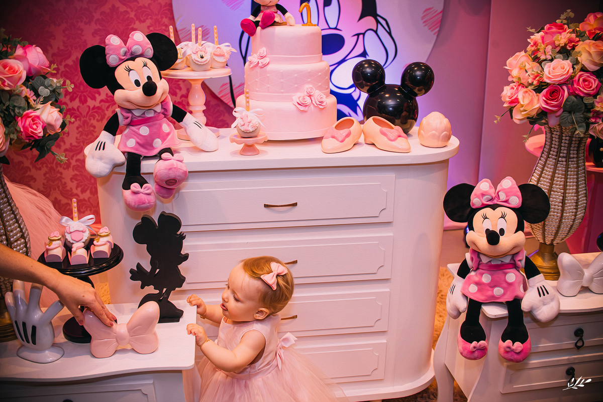 Aniversário infantil; aniversário menina; um ano; primeiro aninho; aniversário minnie; for kids espaço de festa São Leopoldo.