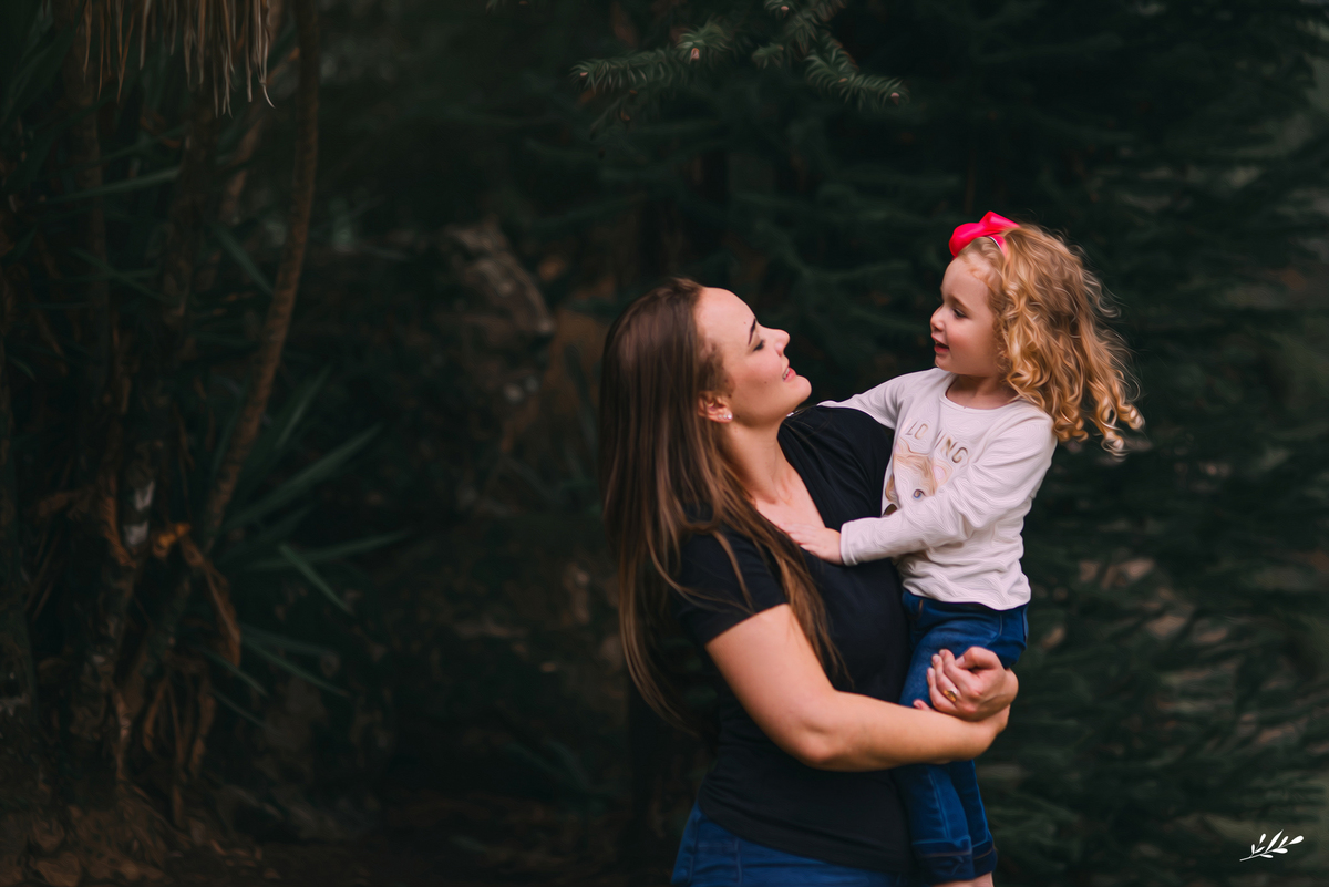ensaio família; ensaio serra gaúcha; ensaio com avó; ensaio mãe e filha; ensaio canela rs; ensaio externo.