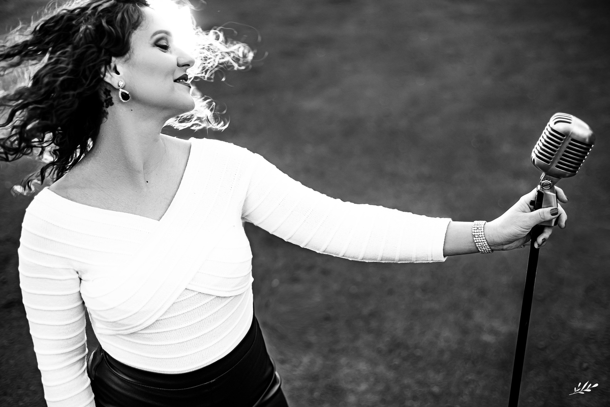 ensaio pessoal; ensaio profissional; ensaio feminino; ensaio cantora; ensaio externo; ensaio serra gaúcha; ensaio gramado rs; Roberta Somavilla.