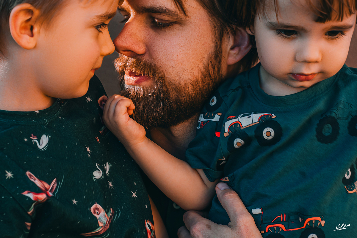ensaio dia dos pais; ensaio curto; ensaio em casa; dia dos pais; pais e filhos; pai de menino.