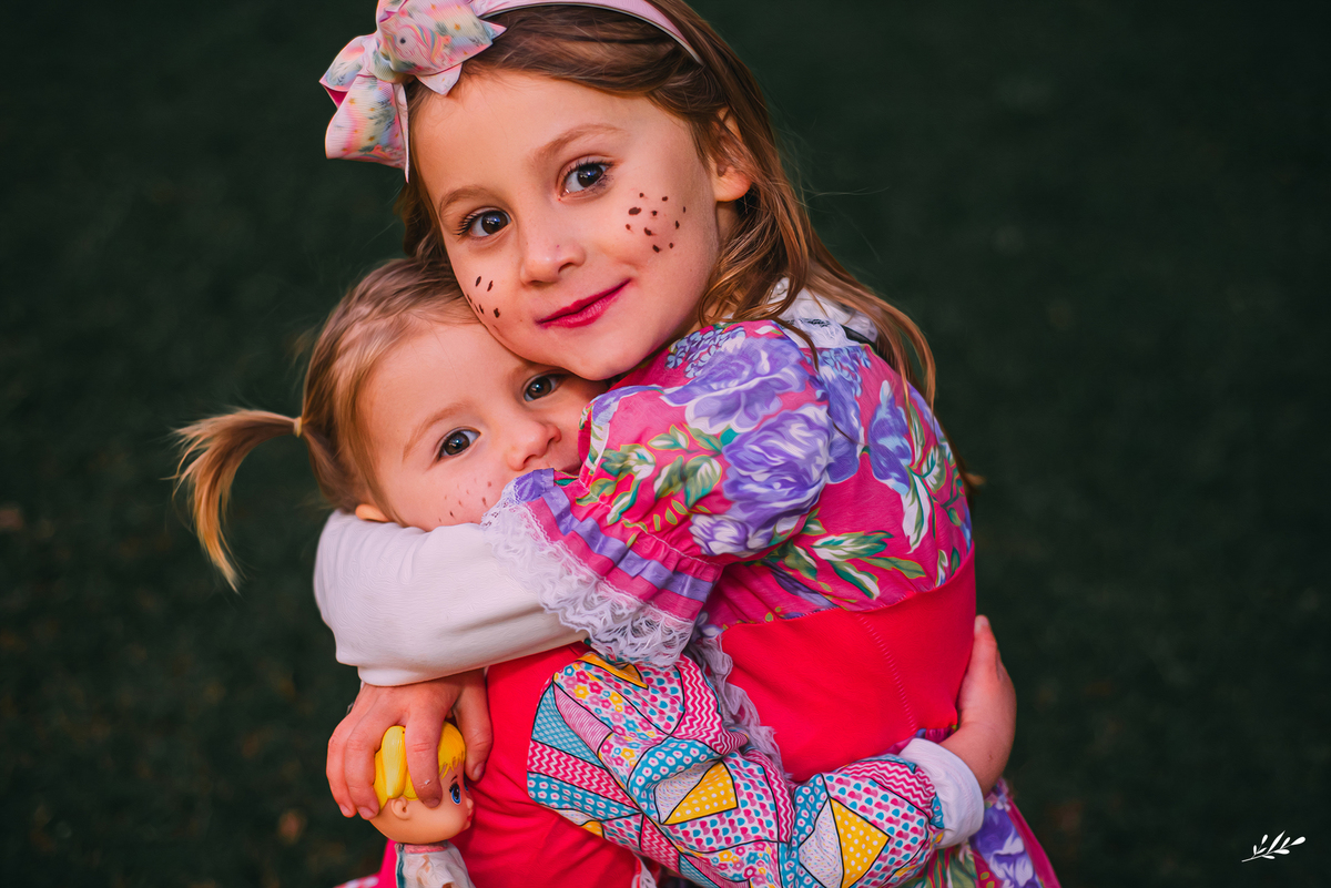 Ahhh esssa família, que alegria foi a nossa quando a Fran nos chamou para registrar o início de uma tradição familiar: a Festa Julina da Família <3 Uma noite estrelada onde a felicidade iluminou como fogueira de São João. A melhor anfitriã fez dessa noite