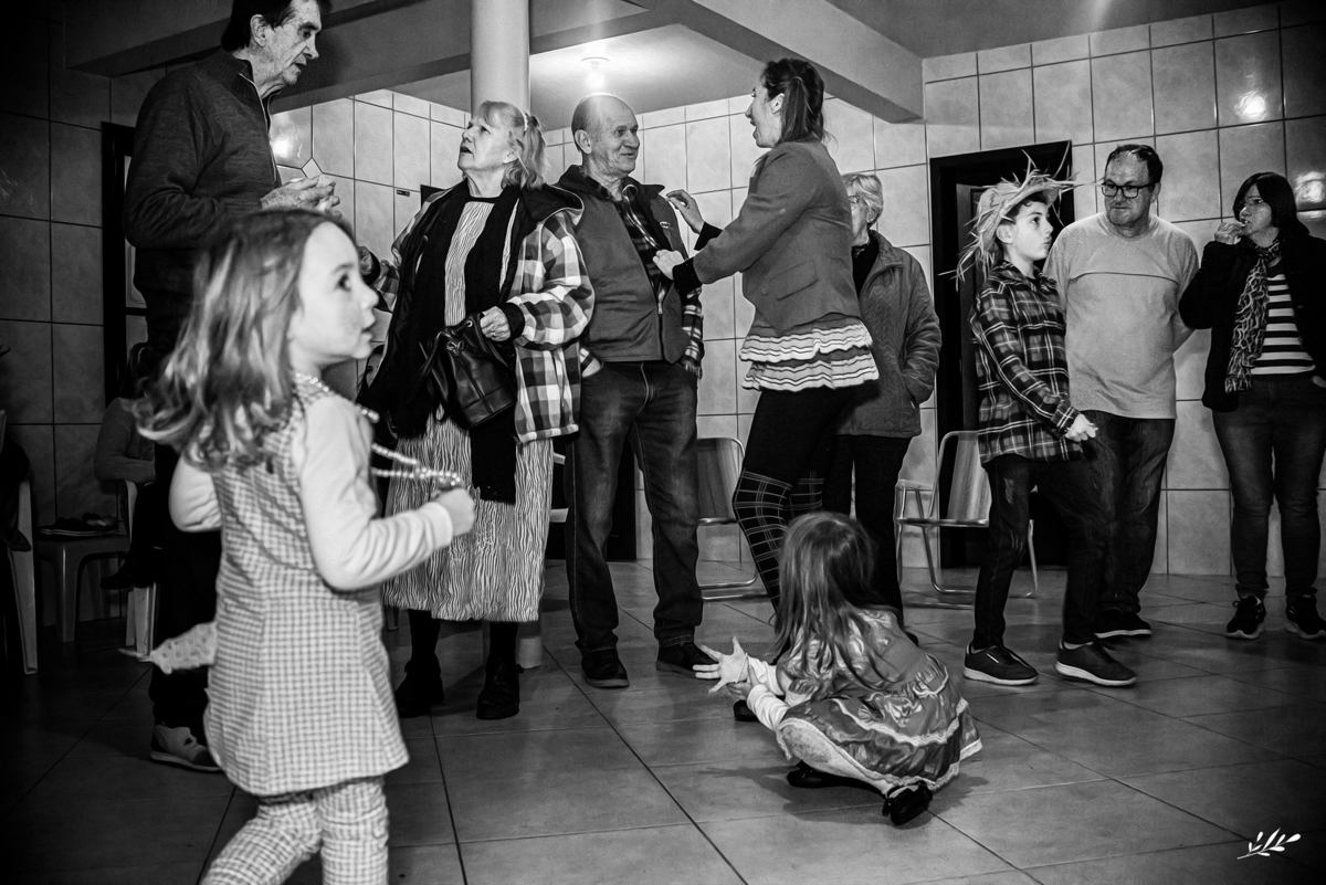 Ahhh esssa família, que alegria foi a nossa quando a Fran nos chamou para registrar o início de uma tradição familiar: a Festa Julina da Família <3 Uma noite estrelada onde a felicidade iluminou como fogueira de São João. A melhor anfitriã fez dessa noite