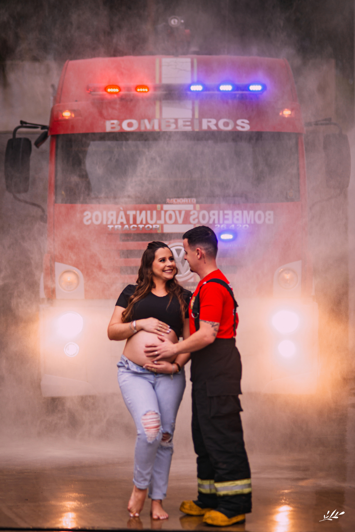 ensaio gestante externo; ensaio grávida; ensaio em Rolante RS; ensaio bombeiros voluntário rolante rs.