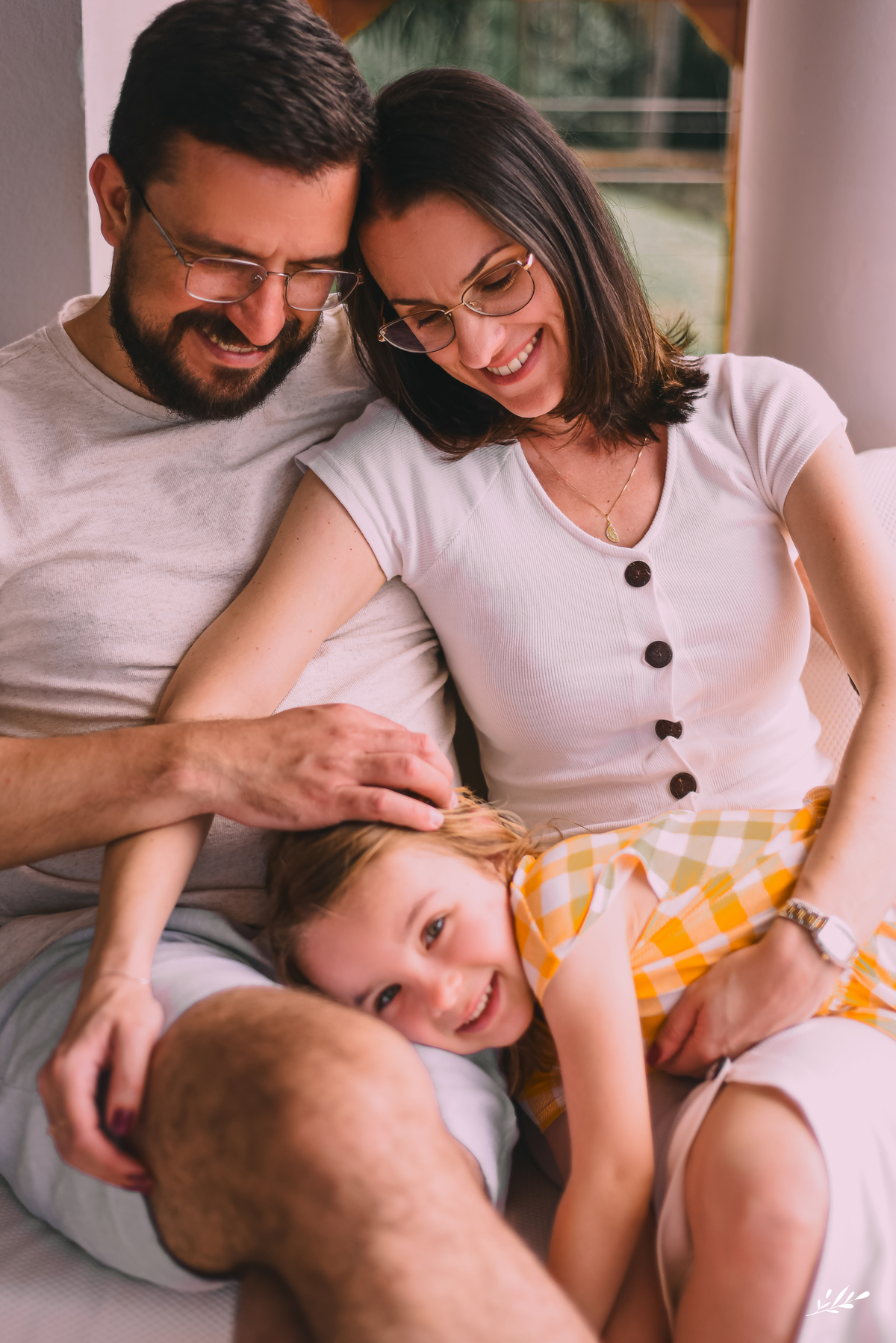 ensaio família; ensaio infantil; ensaio menina; ensaio em casa; ensaio em rolante.