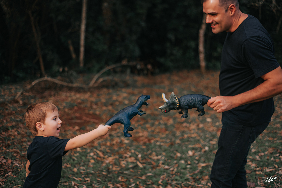 ensaio infanil externo; ensaio menino 3 anos; ensaio família externo; parcão Dois Irmãos RS.