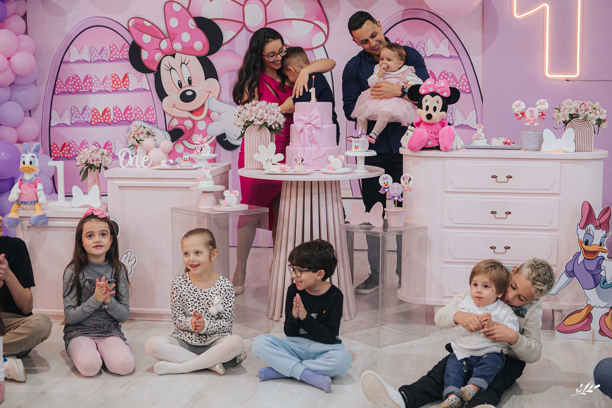 aniversário primeiro aninho; 1 aninho menina; tema festa minnie; giz de cera festa novo hamburgo.