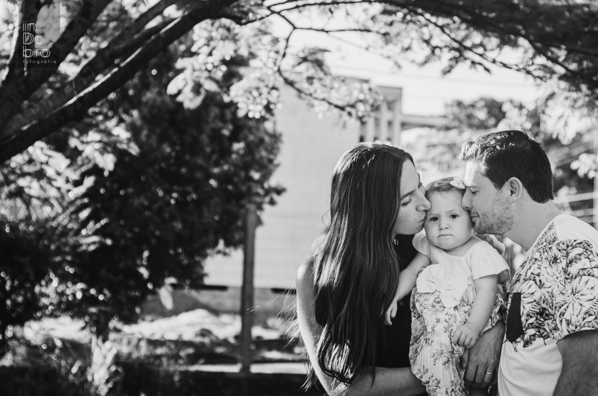 smash the fruit; smash com melancia; martina faz um aninho; primeiro aninho; ensaio família; ensaio infantil; ensaio bebê; banho com laranja; banho smash the fruit; ensaio em casa.