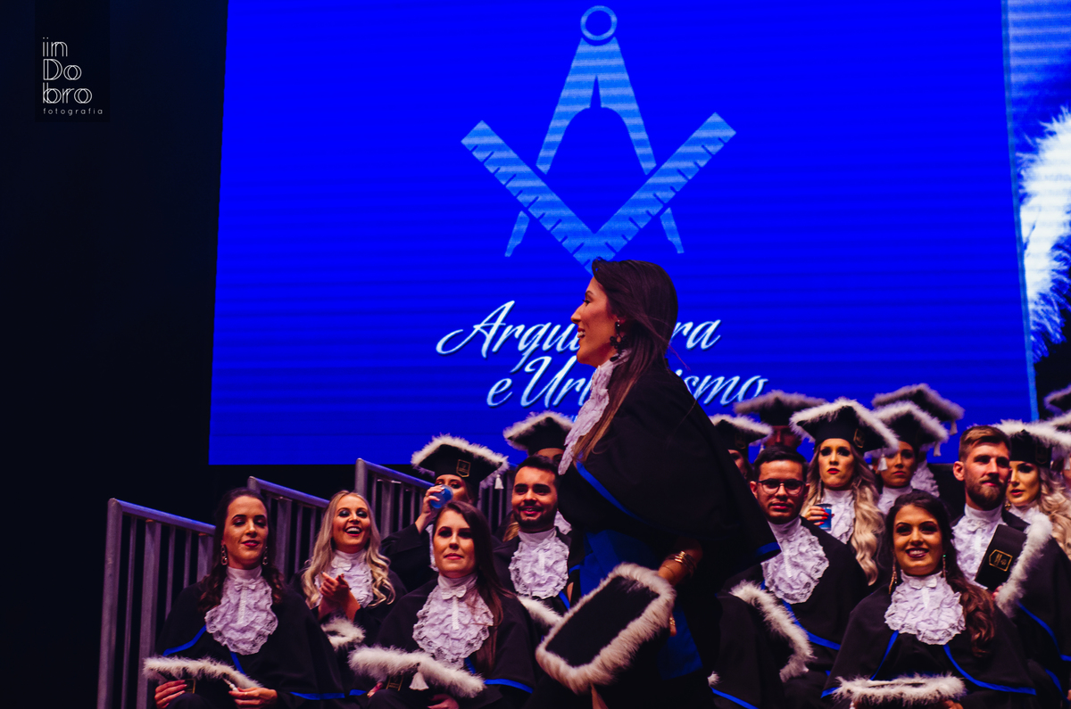 graduação arquitetura e urbanismo feevale; formatura feevale; teatro feevale; fotos formanda; fotos formatura; fotografa de formatura; campus II feevale; formatura novo hamburgo; anajara formou.