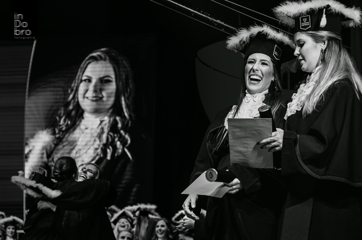 graduação arquitetura e urbanismo feevale; formatura feevale; teatro feevale; fotos formanda; fotos formatura; fotografa de formatura; campus II feevale; formatura novo hamburgo; anajara formou.