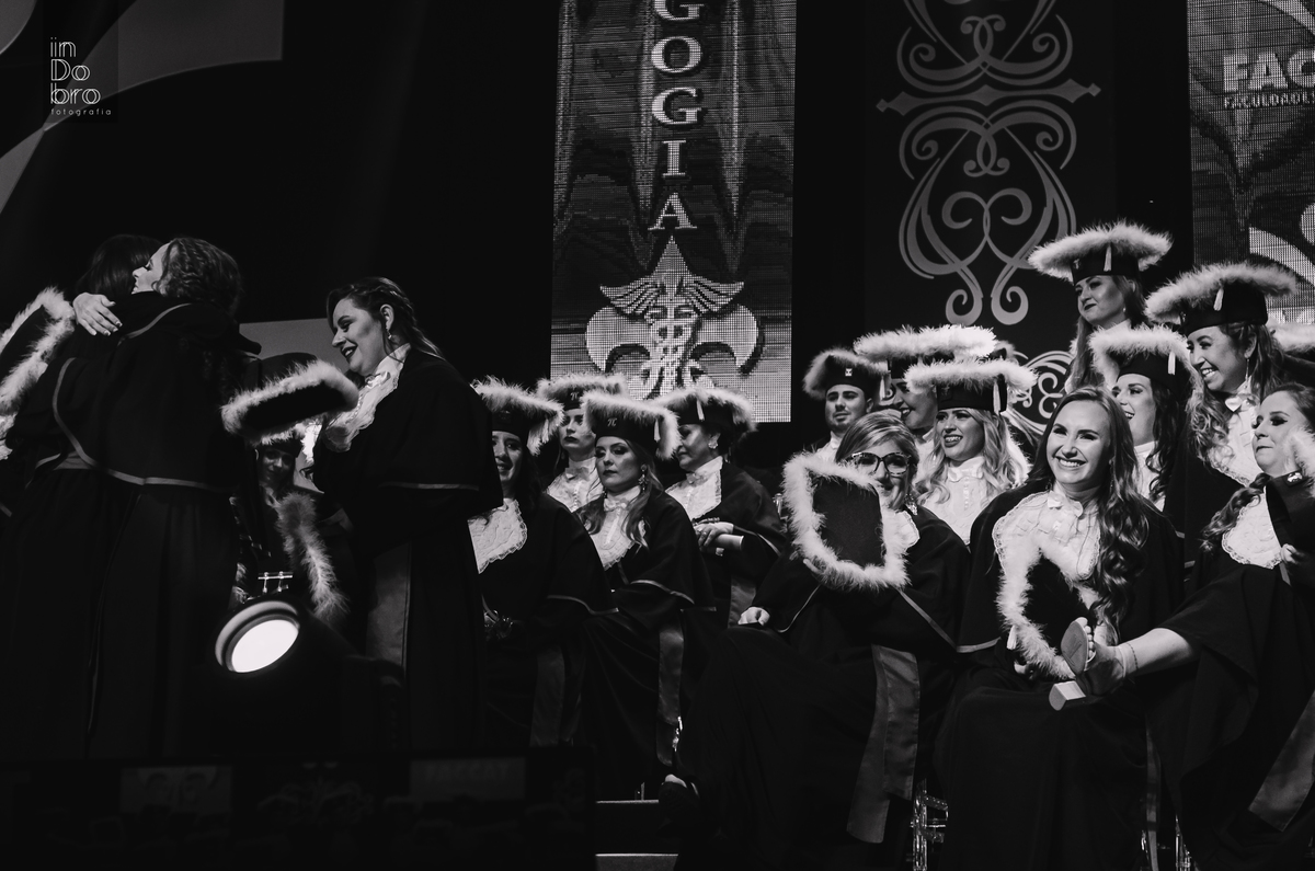 formatura faccat; formatura pedagogia; graduação faccat; fotos formanda; ensaio formanda; ensaio formatura; colação de grau; faccat; faculdade taquara; taquara rs; faculdade pedagogia.