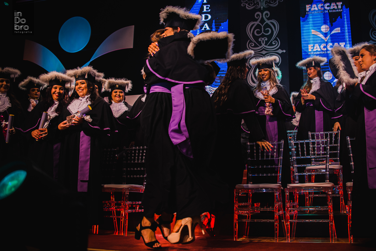 formatura faccat; formatura pedagogia; graduação faccat; fotos formanda; ensaio formanda; ensaio formatura; colação de grau; faccat; faculdade taquara; taquara rs; faculdade pedagogia.