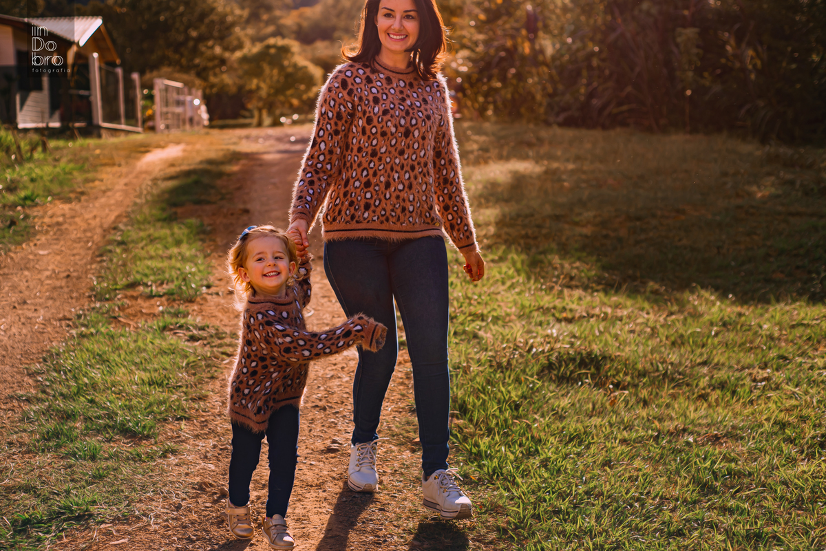 ensaio mãe; dia das mães; ensaio feminino; ensaio familia; ensaio em rolante; ensaio interior de rolante; ensaio filhos; mãe de menina; mãe de menino.