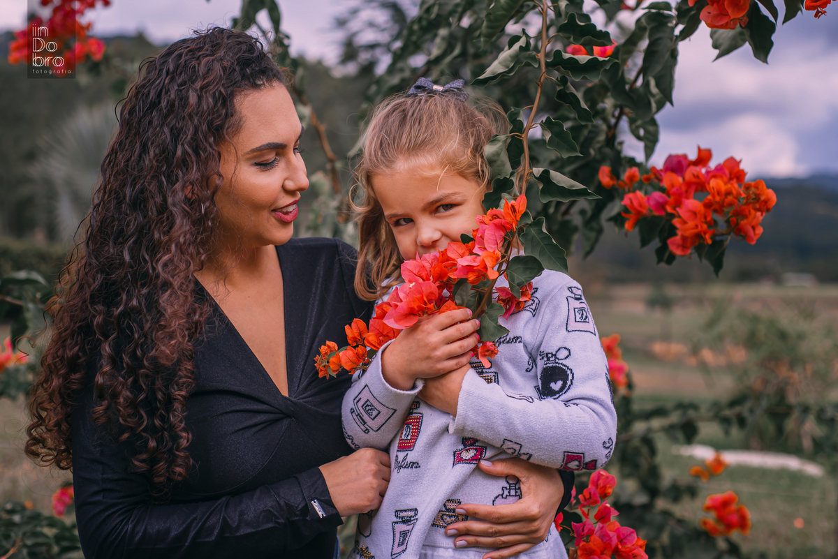 ensaio mãe; dia das mães; ensaio feminino; ensaio familia; ensaio em rolante; ensaio interior de rolante; ensaio filhos; mãe de menina; mãe de menino.