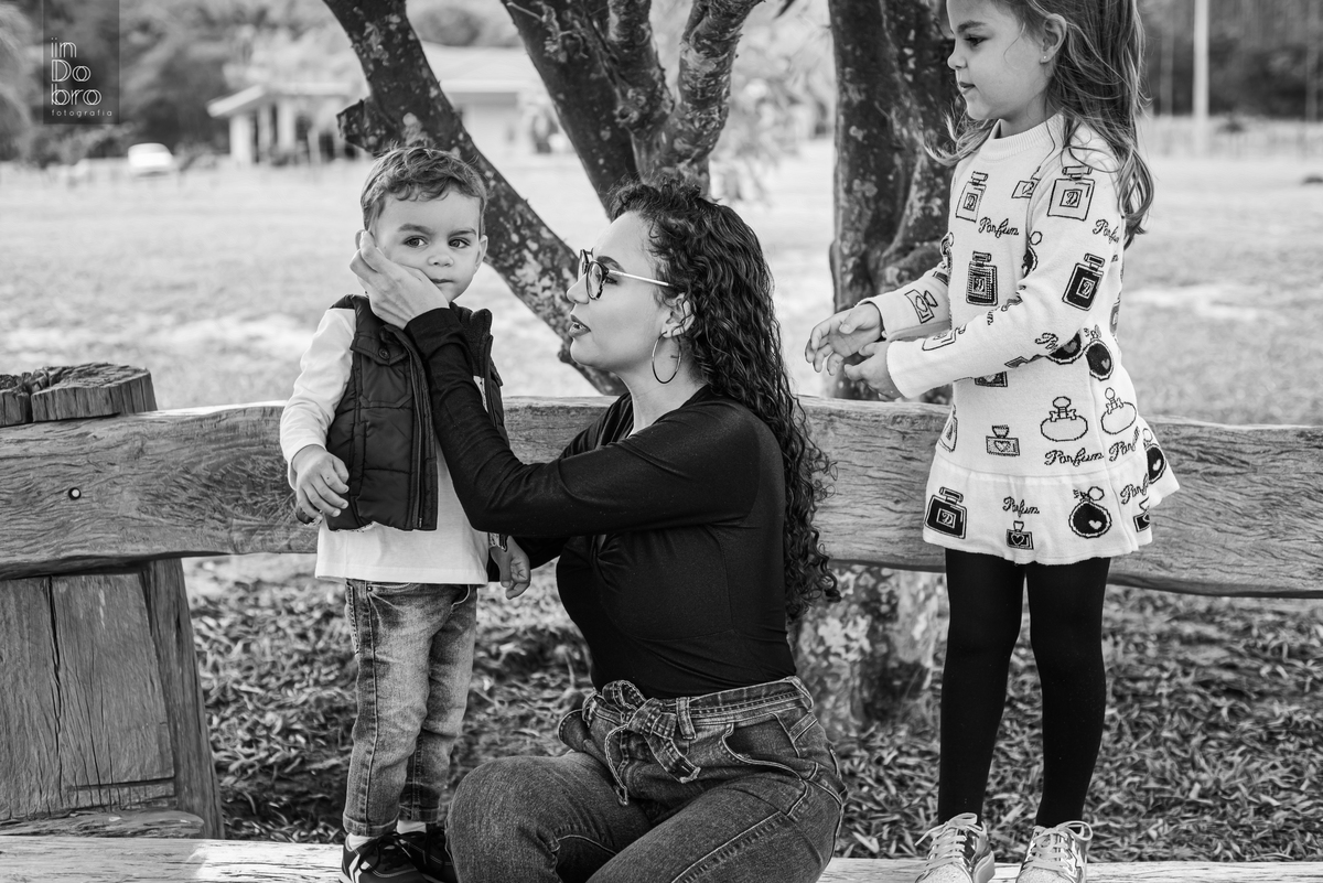 ensaio mãe; dia das mães; ensaio feminino; ensaio familia; ensaio em rolante; ensaio interior de rolante; ensaio filhos; mãe de menina; mãe de menino.
