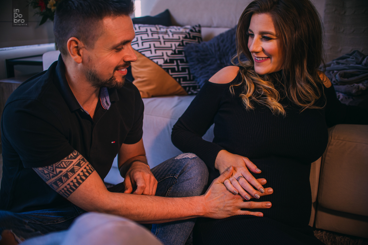 ensaio gravidez; ensaio gestante; à espera de pedro; amanda e marcos; ensaio em casa; ensaio em taquara.