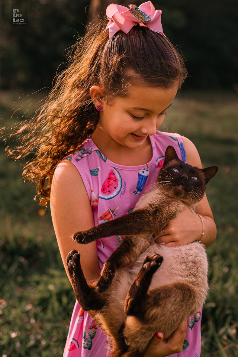 ensaio de família; ensaio em Rolante; interior de Rolante; ensaio com gato; ensaio em casa.