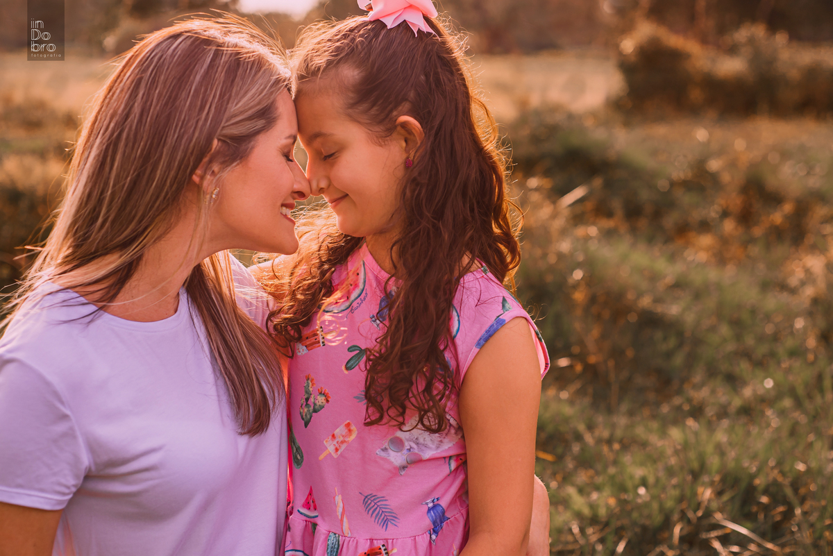 ensaio de família; ensaio em Rolante; interior de Rolante; ensaio com gato; ensaio em casa.