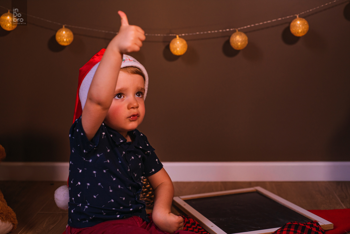 ensaio natal; ensaio infantil; cenário de natal; ensaio em casa; ensaio em rolante; ensaio de família; ensaio natalino.