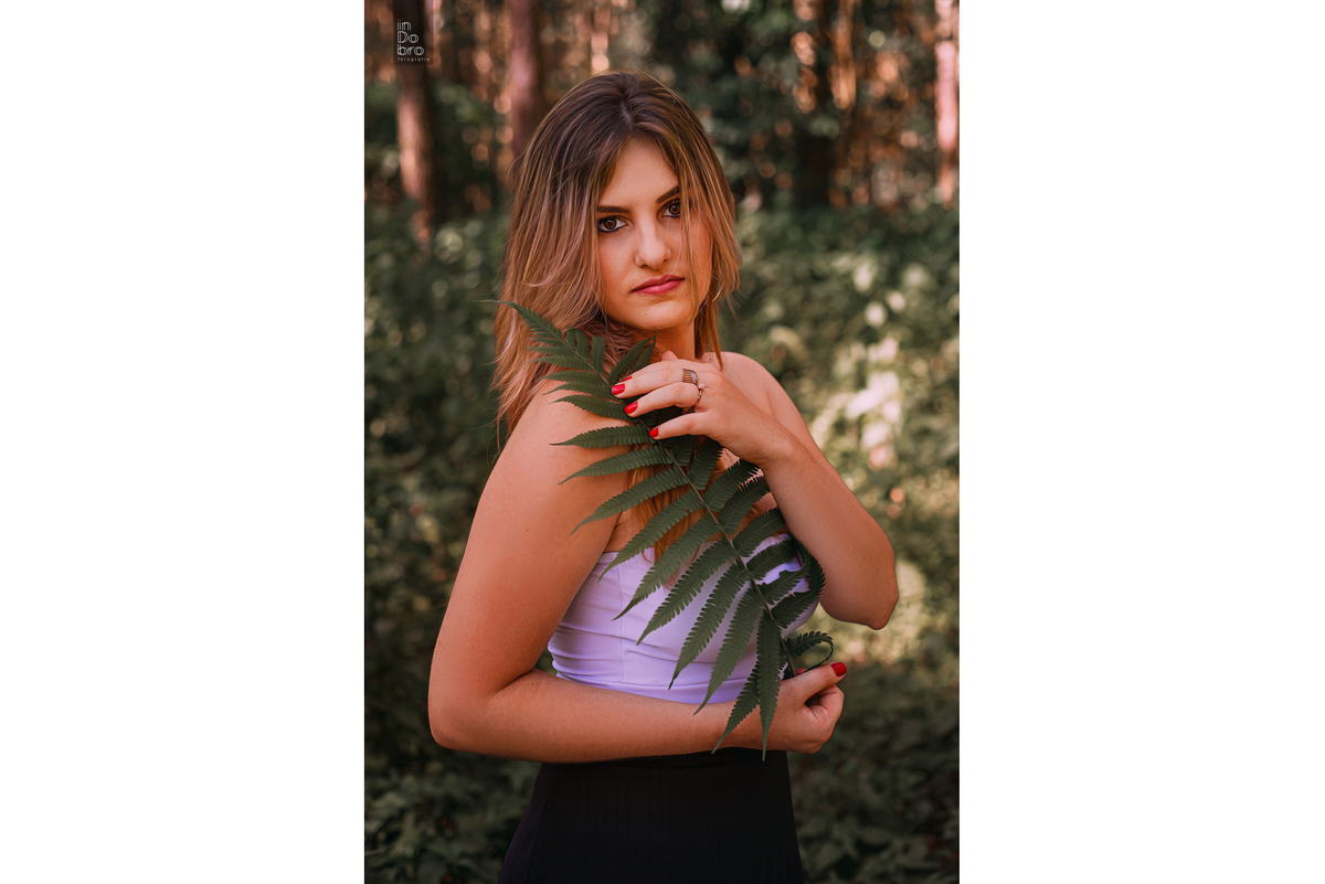 ensaio femino; ensaio de mulher; ensaio externo; ensaio na natureza; ensaio em Rolante RS; cachoeira Rolante RS; Fazenda Wolff.