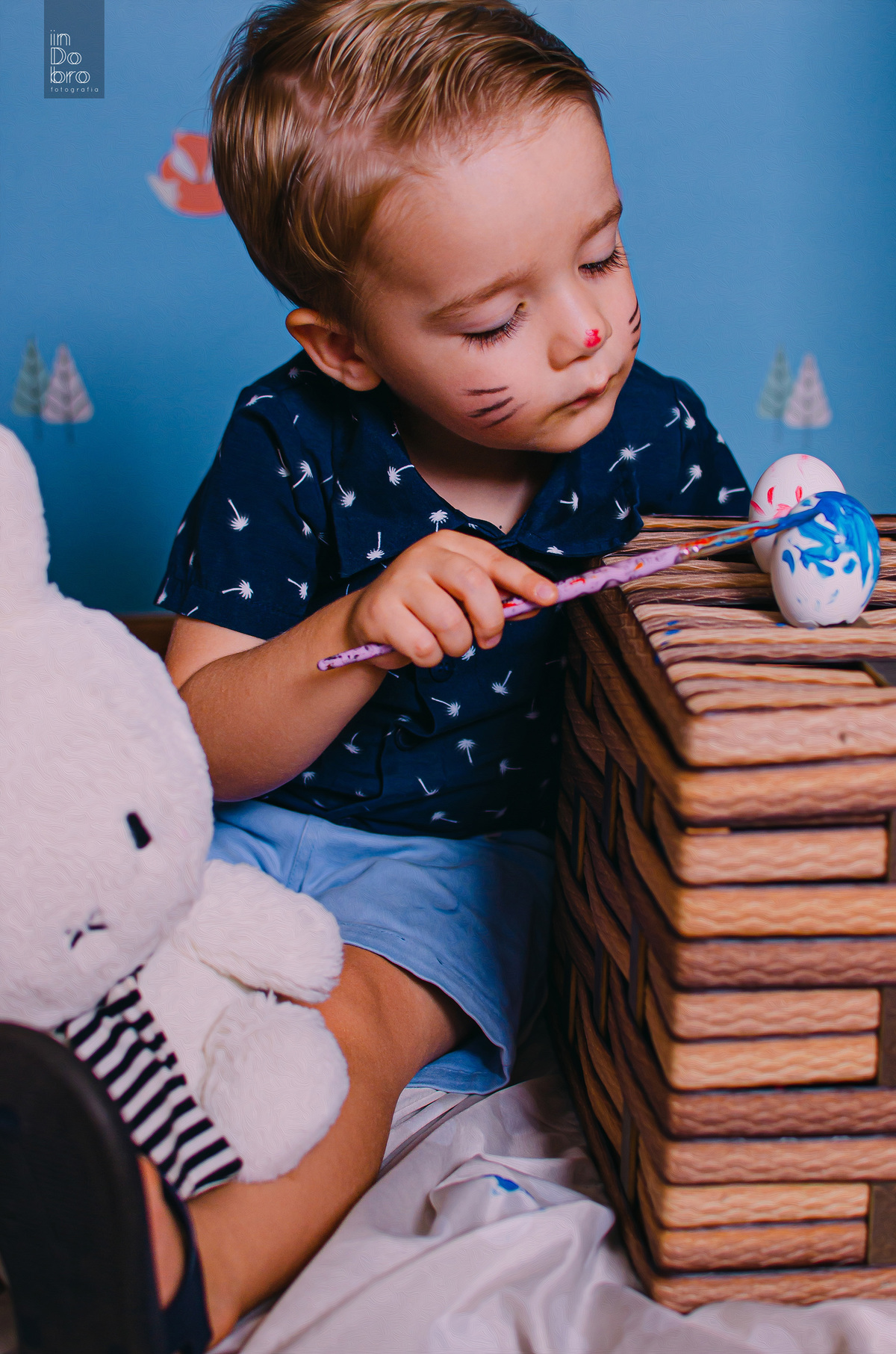 Ensaio de Páscoa; ensaio infantil; ensaio em casa; ensaio em Dois Irmãos; ensaio coelho; coelho da Páscoa; ensaio menino.