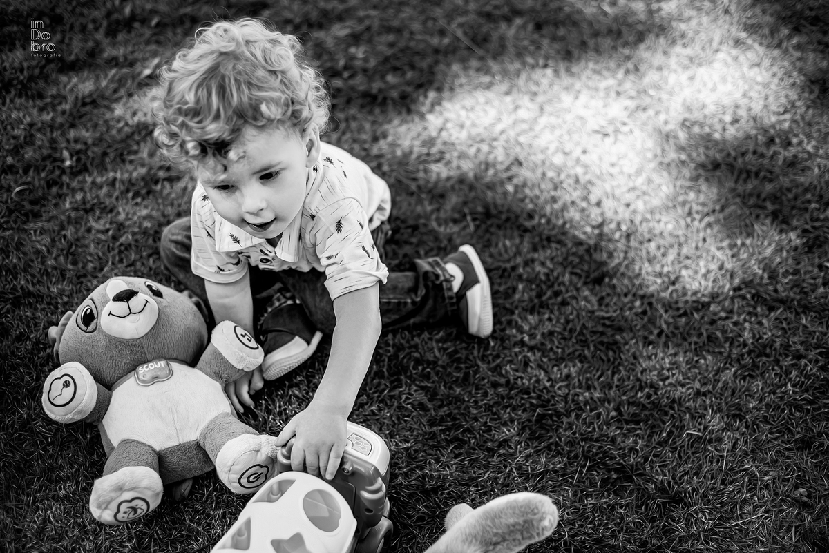 ensaio infantil; ensaio em casa; ensaio de dois anos; ensaio de Páscoa; ensaio em Rolante - RS; mãe e filho.