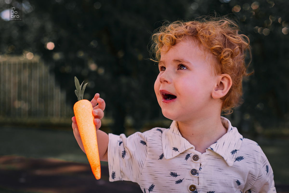 ensaio infantil; ensaio em casa; ensaio de dois anos; ensaio de Páscoa; ensaio em Rolante - RS; mãe e filho.