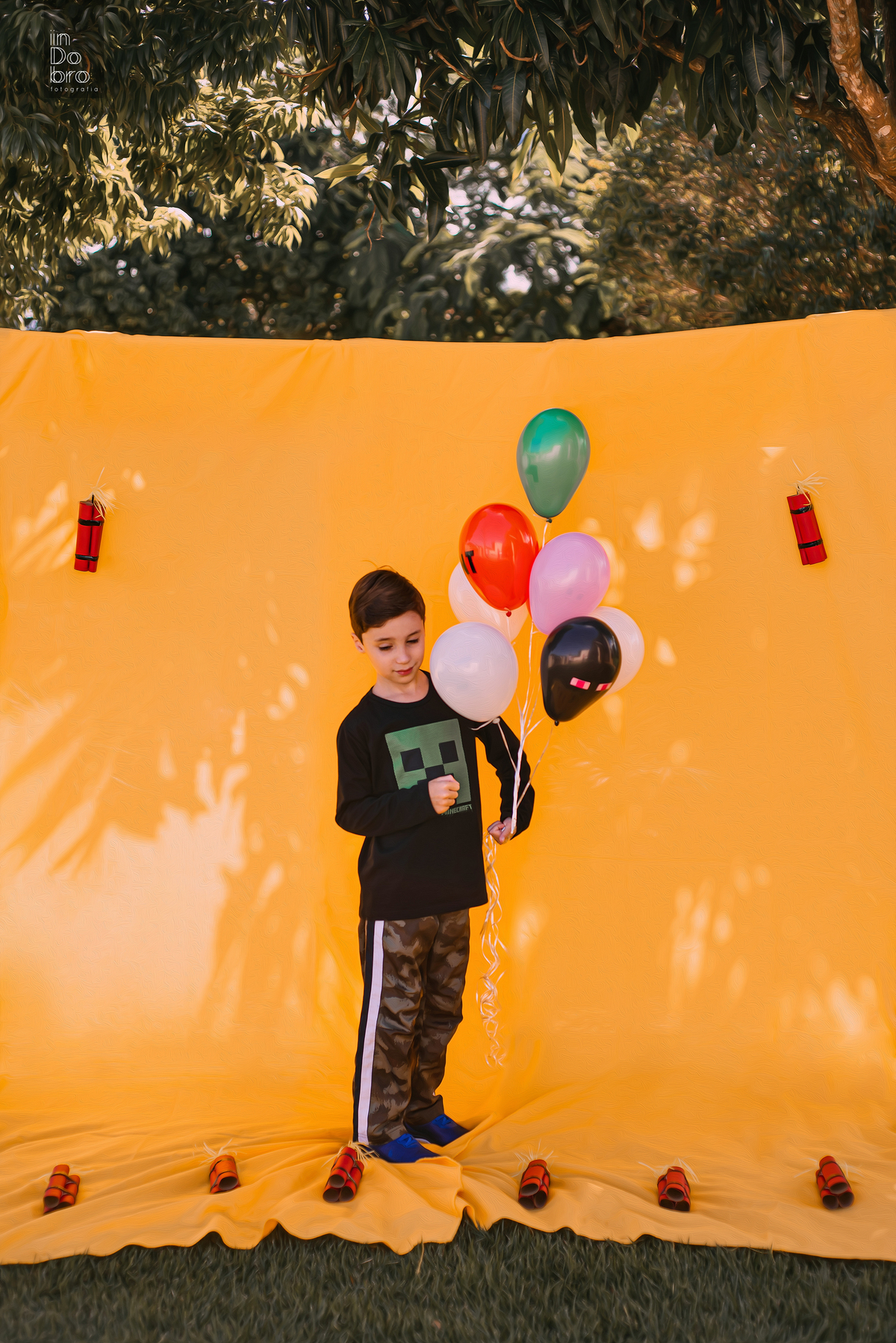 ensaio infantil; ensaio criança; oito anos; ensaio oito anos; aniversário oito anos; ensaio ar livre; em casa; retrato infantil