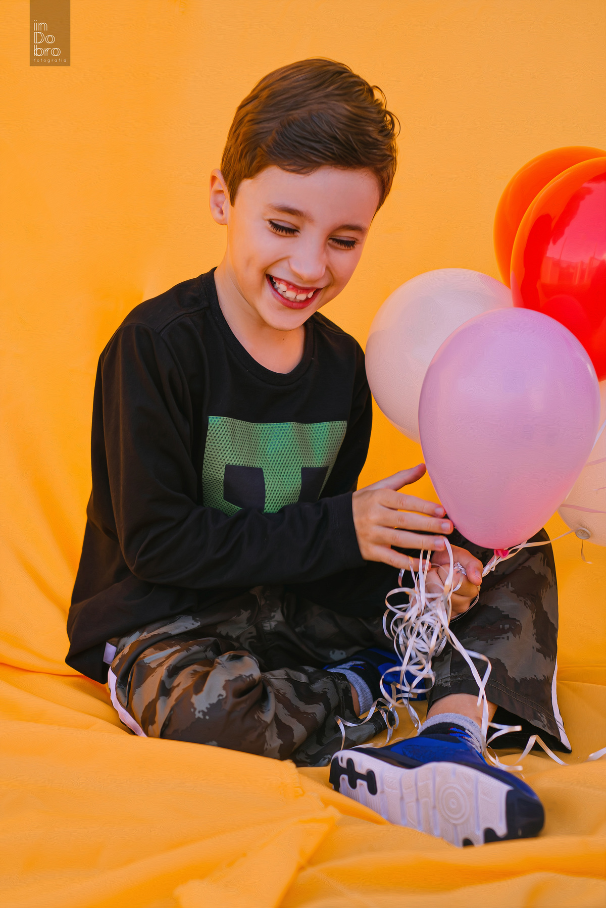ensaio infantil; ensaio criança; oito anos; ensaio oito anos; aniversário oito anos; ensaio ar livre; em casa; retrato infantil