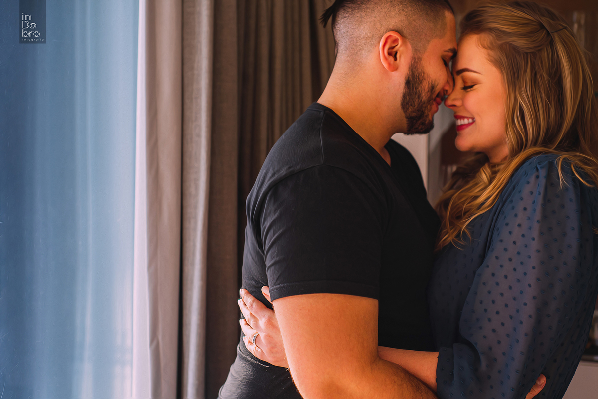 ensaio casal; ensaio em casa; ensaio em dois irmãos; rs; ensaio pré casamento.