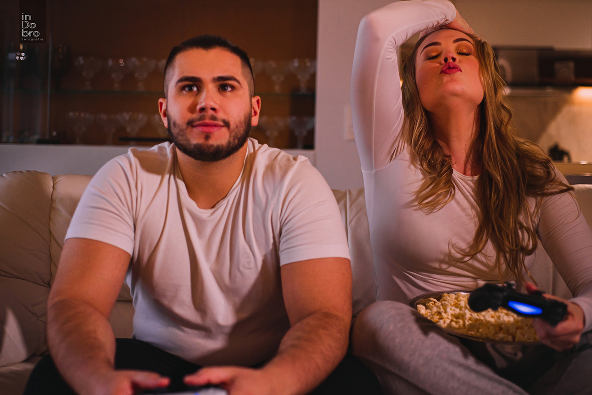 ensaio casal; ensaio em casa; ensaio em dois irmãos; rs; ensaio pré casamento.