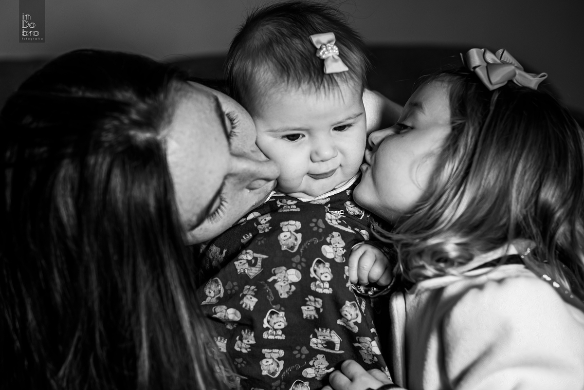 ensaio família; acompanhamento mensal; 5 meses; ensaio infantil; ensaio bebê; ensaio em rolante; rs; ensaio em casa.