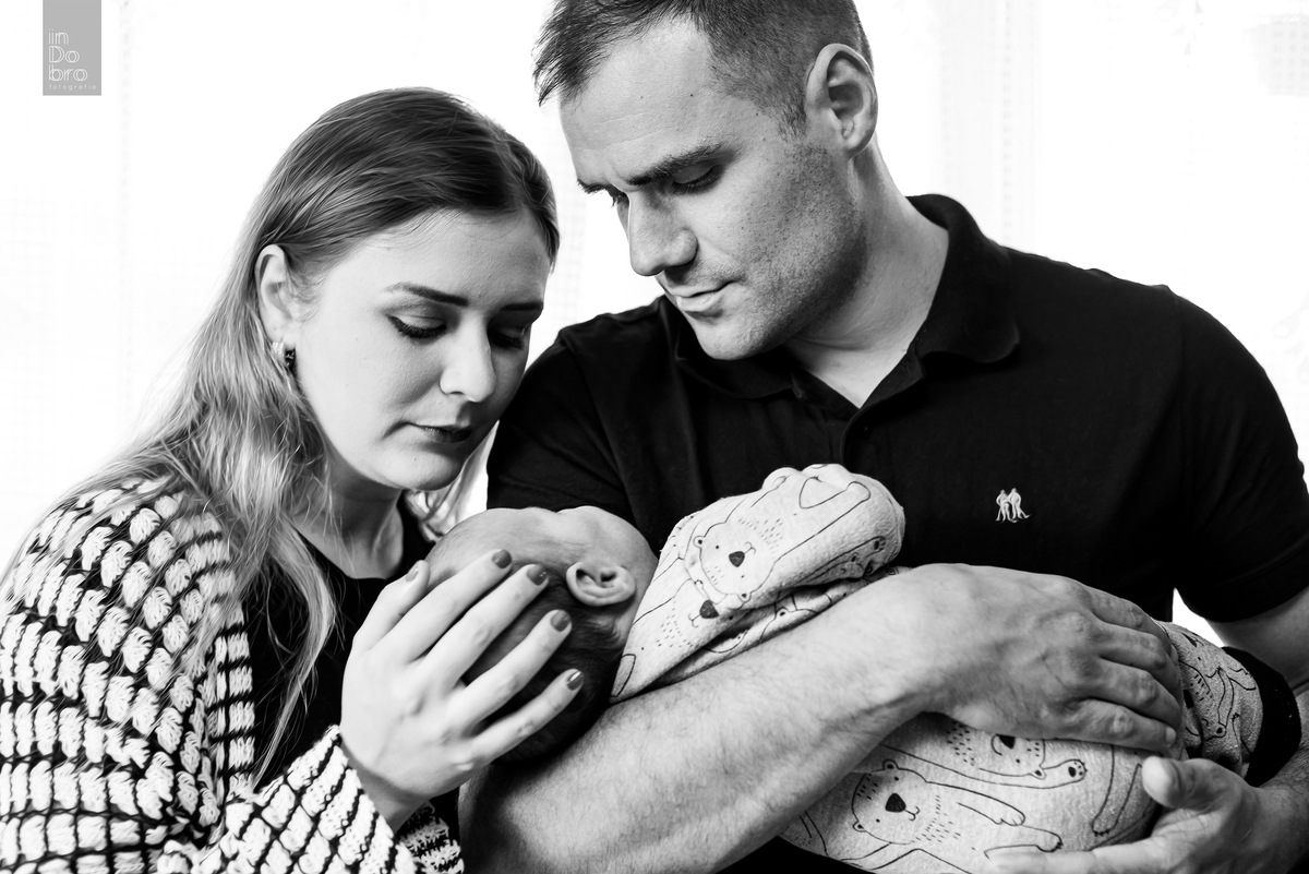 ensaio bebê; acompanhamento mensal; acompanhamento infantil; ensaio infantil; 2 meses; ensaio em casa; nova santa rita; rs; ensaio família.