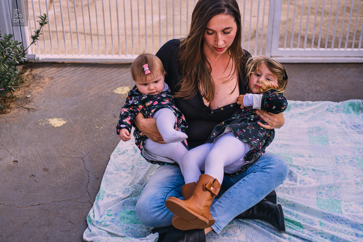 ensaio infantil. ensaio família; ensaio em casa; acompanhamento infantil; sapiranga;rs.
